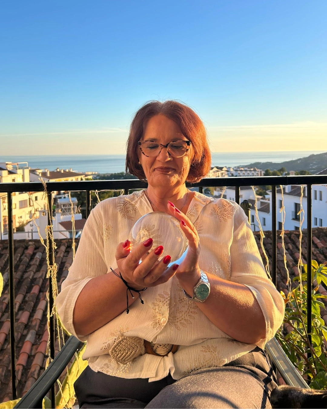 Evaysutarot con bola de cristal